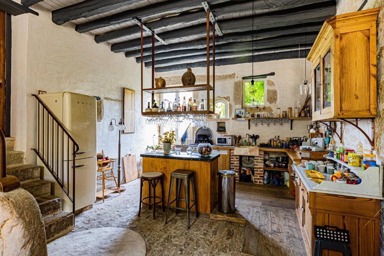Le Domaine Des Carriers Bed and Breakfast Chevroches Exteriör bild