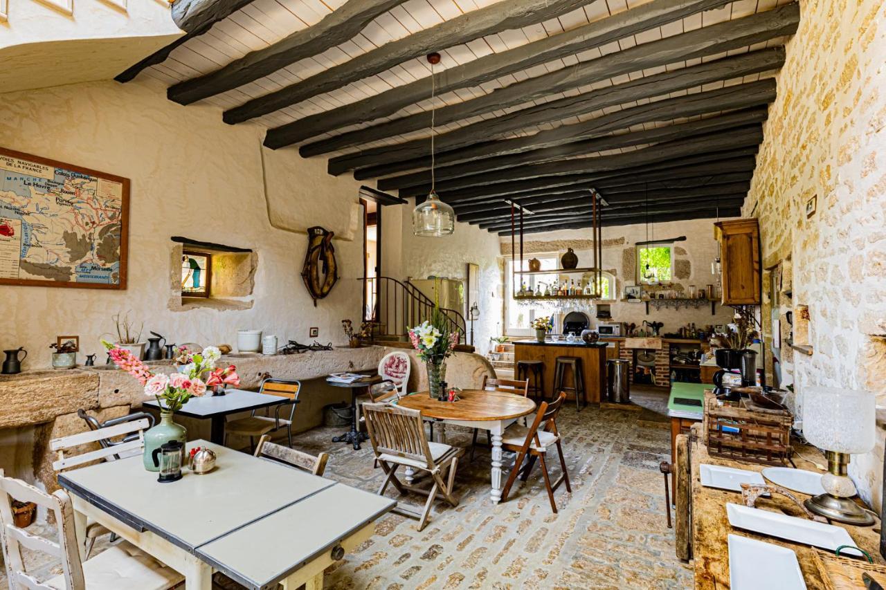 Le Domaine Des Carriers Bed and Breakfast Chevroches Exteriör bild