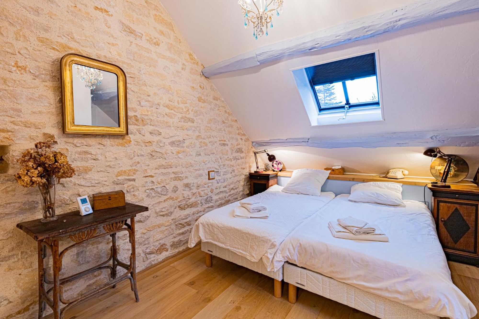 Le Domaine Des Carriers Bed and Breakfast Chevroches Rum bild
