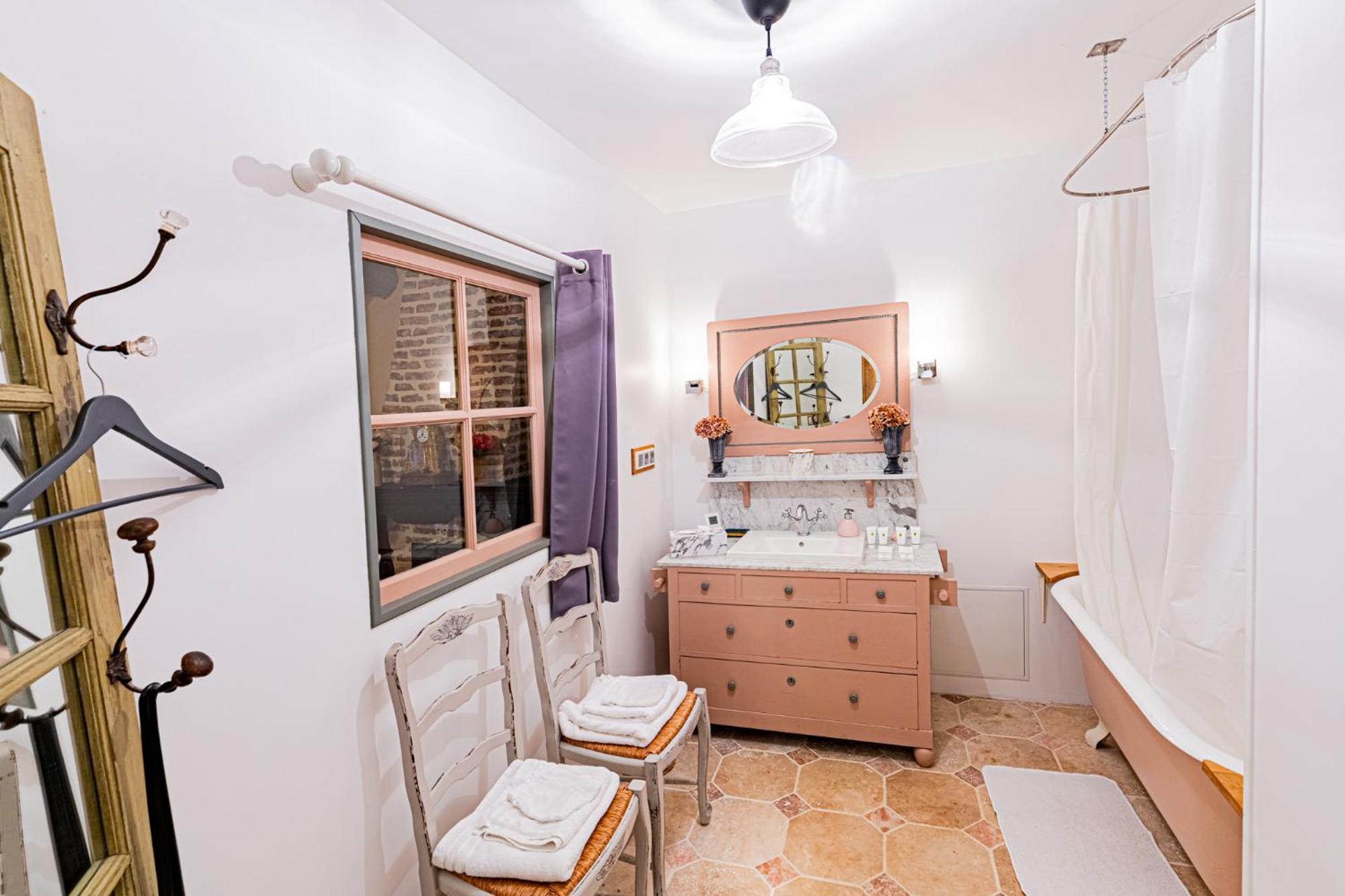 Le Domaine Des Carriers Bed and Breakfast Chevroches Rum bild