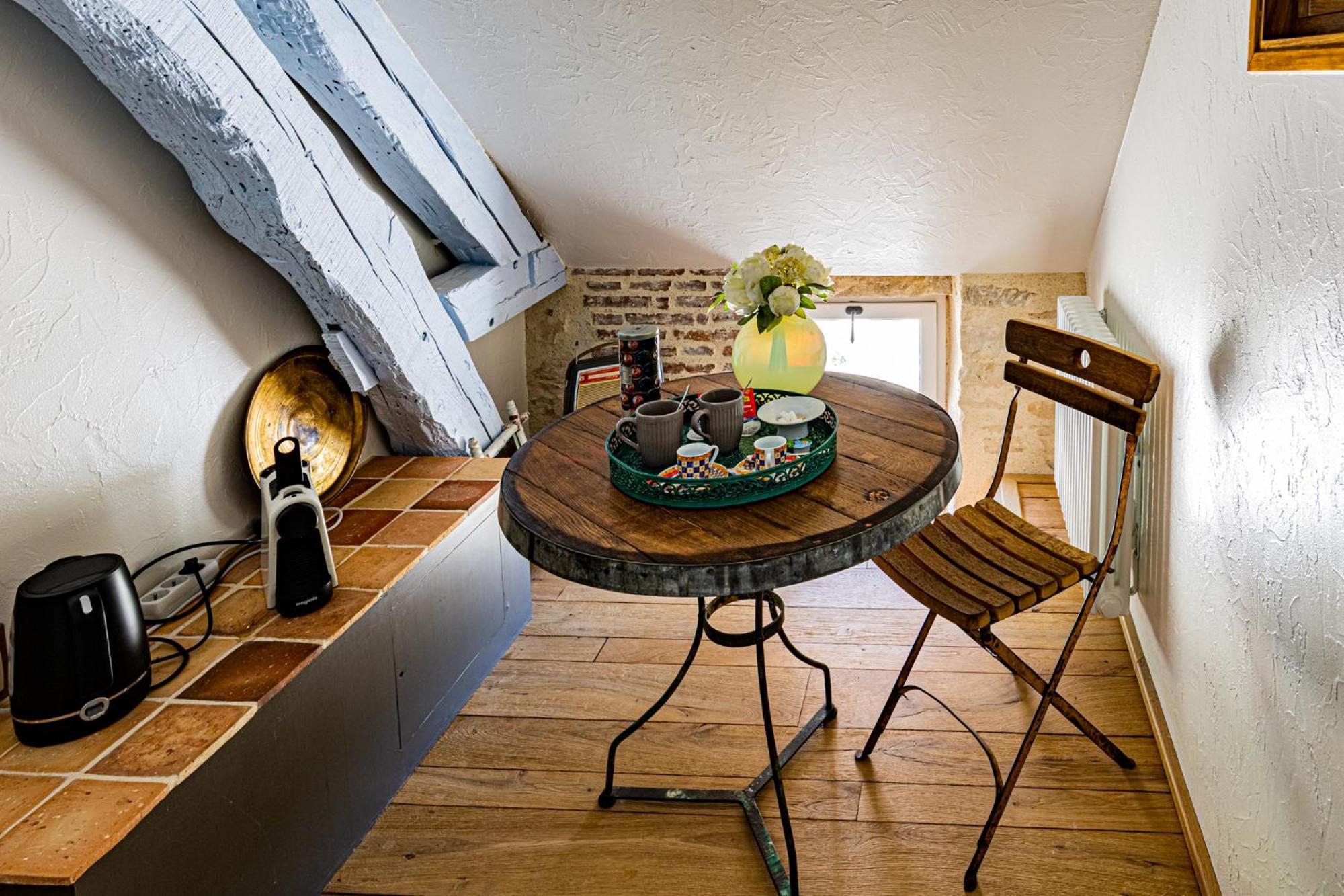 Le Domaine Des Carriers Bed and Breakfast Chevroches Rum bild